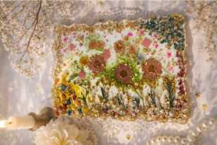 Nature Bloom Resin Wall Décor