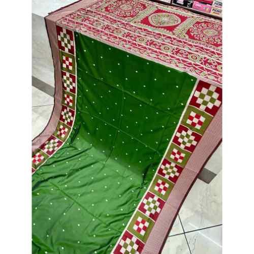 Parrot Green & Olive Green